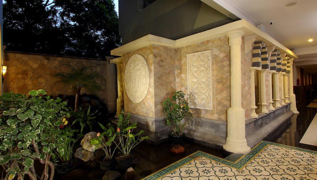 Aziza Syariah Hotel Solo By Horison Extérieur photo