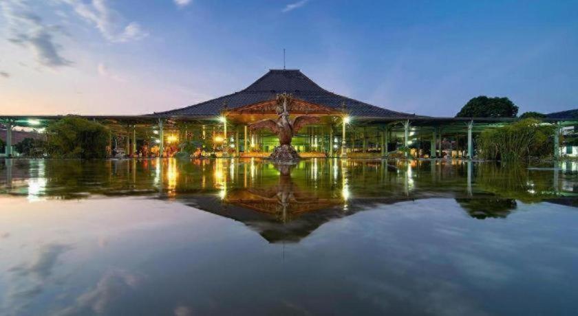 Aziza Syariah Hotel Solo By Horison Extérieur photo